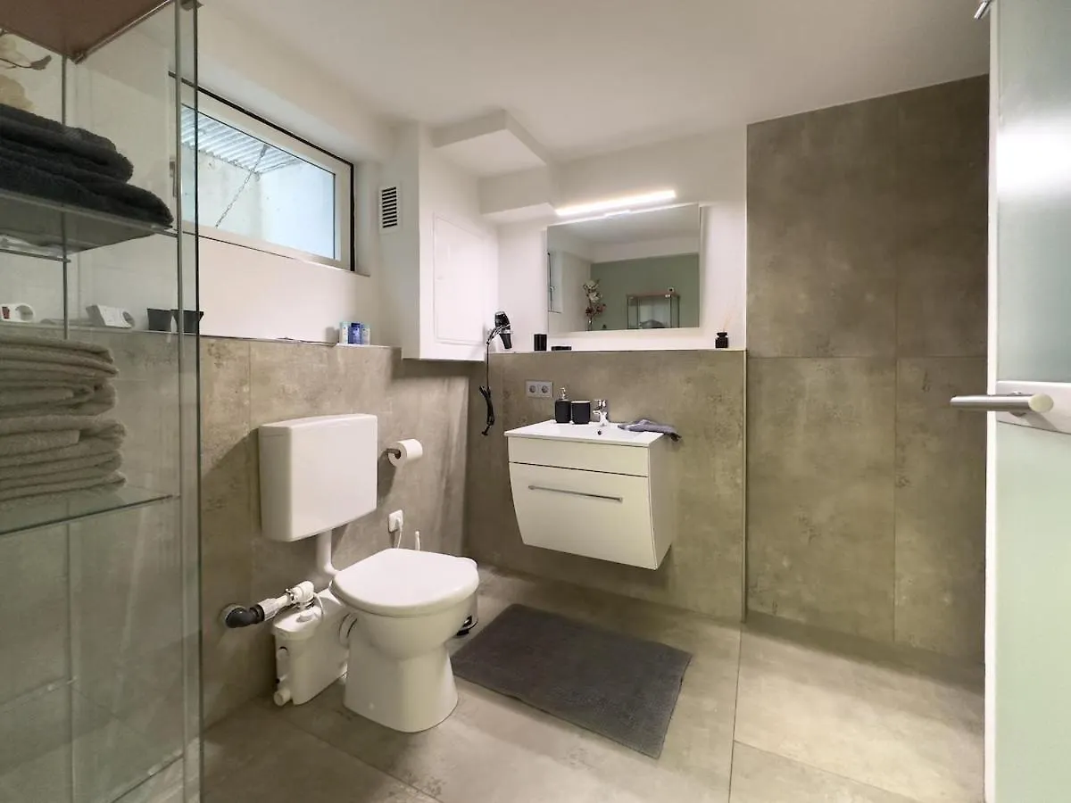 Modernes 1 Zimmer Apartment In Schwabing Naehe Allianz Arena Und Englischer Garten ميونيخ 0*,  ألمانيا
